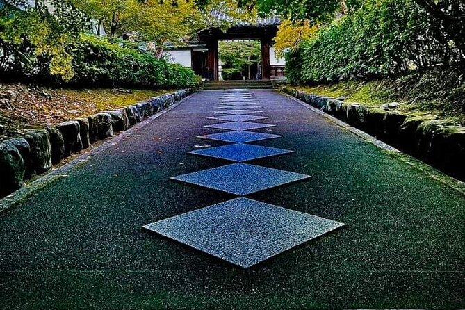 Kyoto Private Customizable Sightseeing Tour by Car-Up to 8 People - Tour Details and Accommodations