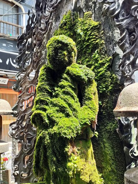 Osaka: Guided Walking Tour to Castle, Shinsekai, & Dotonbori - Tour Description