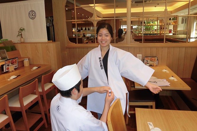 Tsukiji Outer Market and Sushi Making Private Tour - Common questions