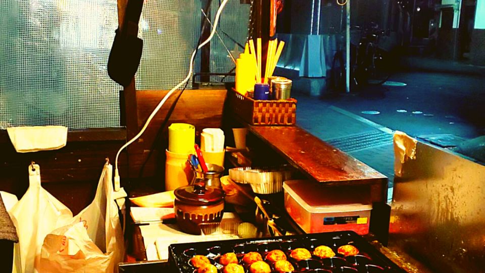 Osaka: Shinsekai Food Tour With 13 Dishes at 5 Eateries - Sample Dishes Included