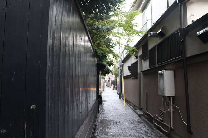 Tokyo Highlights, Landscape Garden, Kagurazaka Backstreet Walking - Common questions