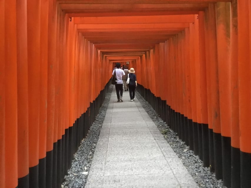 Kyoto: 10 Highlights in 1 Day Walking Tour With Matcha Tea - Arashiyama Kimono Forest Visit