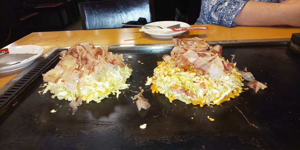 Osaka: Shinsekai Food Tour With 13 Dishes at 5 Eateries - Unique Food Experience Perspective