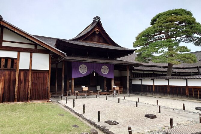 Private Tour From Kanazawa to Takayama and Shirakawa-go - Customer Reviews