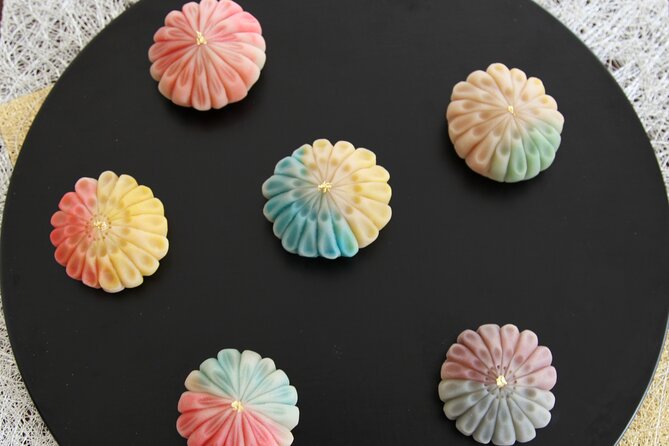 Harajuku Small-Group Sweet-Making Class in a Local Home - Tokyo - Just The Basics