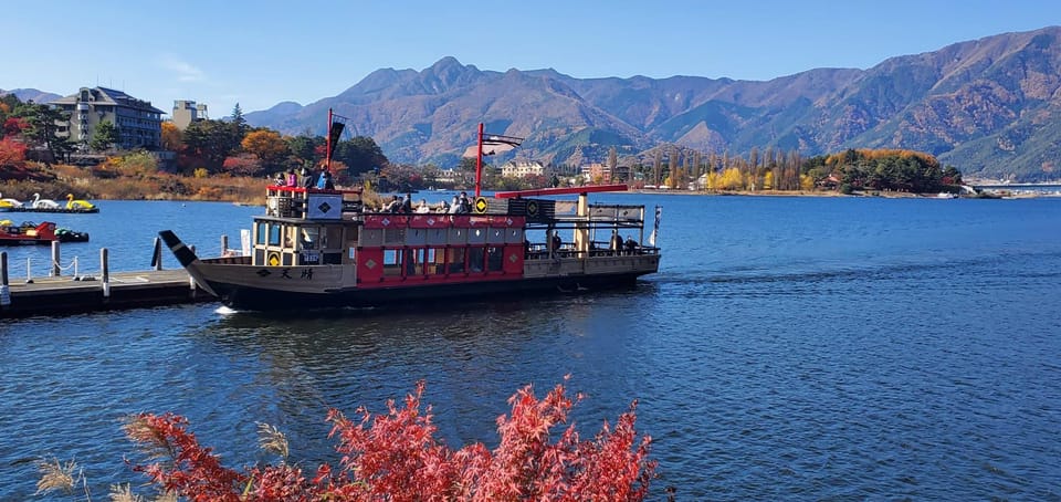 Mount Fuji-Lake Kawaguchi Private Tour With Bilingual Driver - Just The Basics