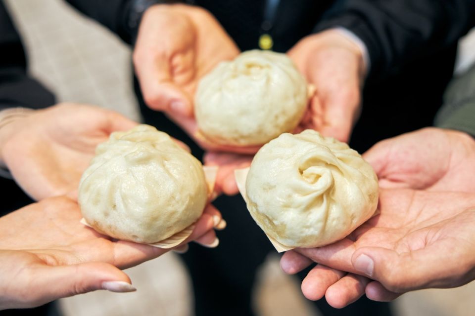 Osaka: Eat Like a Local Street Food Tour - Just The Basics